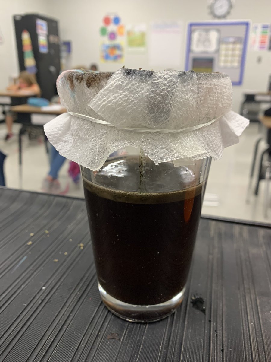 mjfleming5's tweet photo. We did a simple, but effective visual demonstration of the effects of pollution on soil and groundwater in science. @TaraOaks_ES https://t.co/y1dGbOel5L