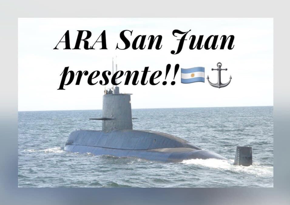 EddieMikeUSA's tweet photo. In the week of the #ARASanJuan let's pay tributes to our 44 ❤️ of steel 🇦🇷⚓️
Truth and justice https://t.co/iyT5FMj5em