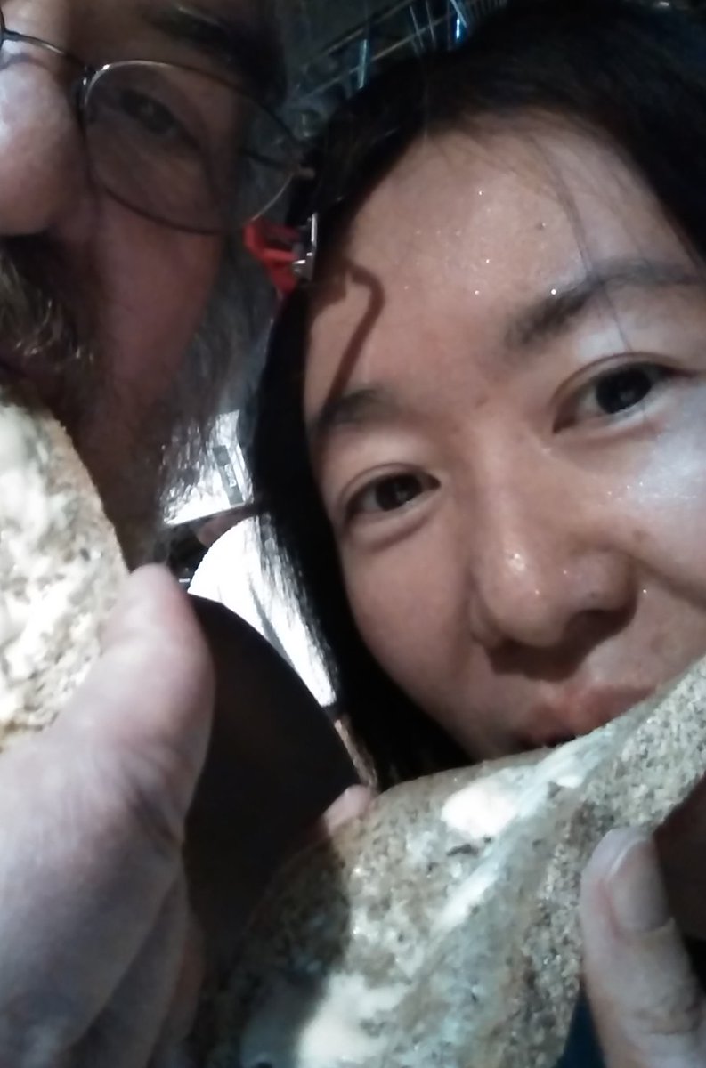 momomianpy's tweet photo. In Japan, I always was eating bread of "DONQ".
I love DONQ!😍
But since I came to here, I recognized about exist of more delicious bread.🥖🥐✨
His bread is very excellent!!
Thanks, J.💕 https://t.co/KpSNrwf7p9