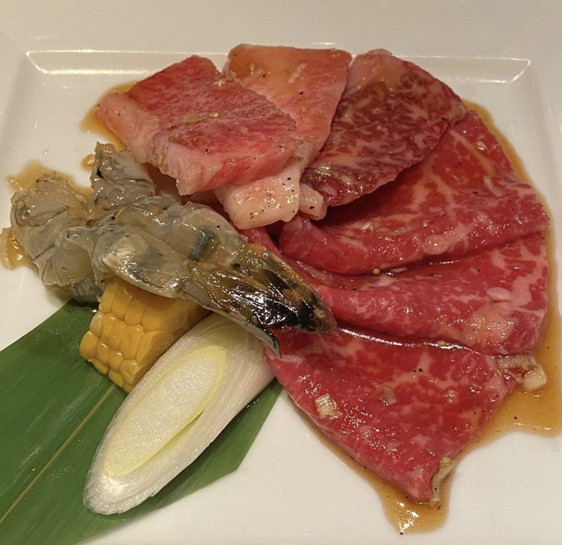 kana___200's tweet photo. 今日は急遽お昼から
叙々苑のランチ😅

お昼からお肉が食べれるなんて。
幸せすぎる…🥰🥰🥰

#叙々苑 https://t.co/eXX2iiVpyK