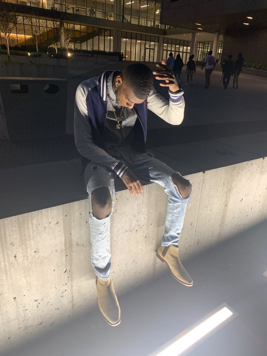 Cnote_OSO's tweet photo. I’m not high maintenance, you’re just low effort 🤷🏾‍♂️😈 https://t.co/aauyk8auGC