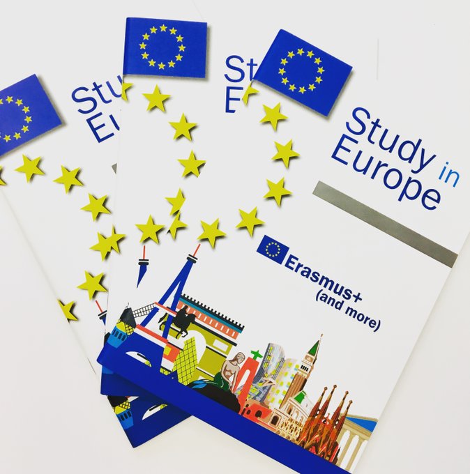 EUinAus's tweet photo. 🔔Thinking about future studies? 
🇪🇺🇦🇺Did you know? The European Union provides living/travel allowances for Australians to Study in #Europe? 
🌏And courses are widely available in English! 
📒Find out more in the @EUinAus digital guide ➡️https://t.co/WthPkUq9Hp @EUErasmusPlus https://t.co/27PEfbEKmd