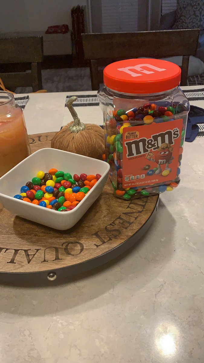 jingham9's tweet photo. Girlfriend just bought and put these out on the counter @schiff_15 @sandyfeet55...I can no longer walk into the kitchen. https://t.co/xmaqOwzQ6G