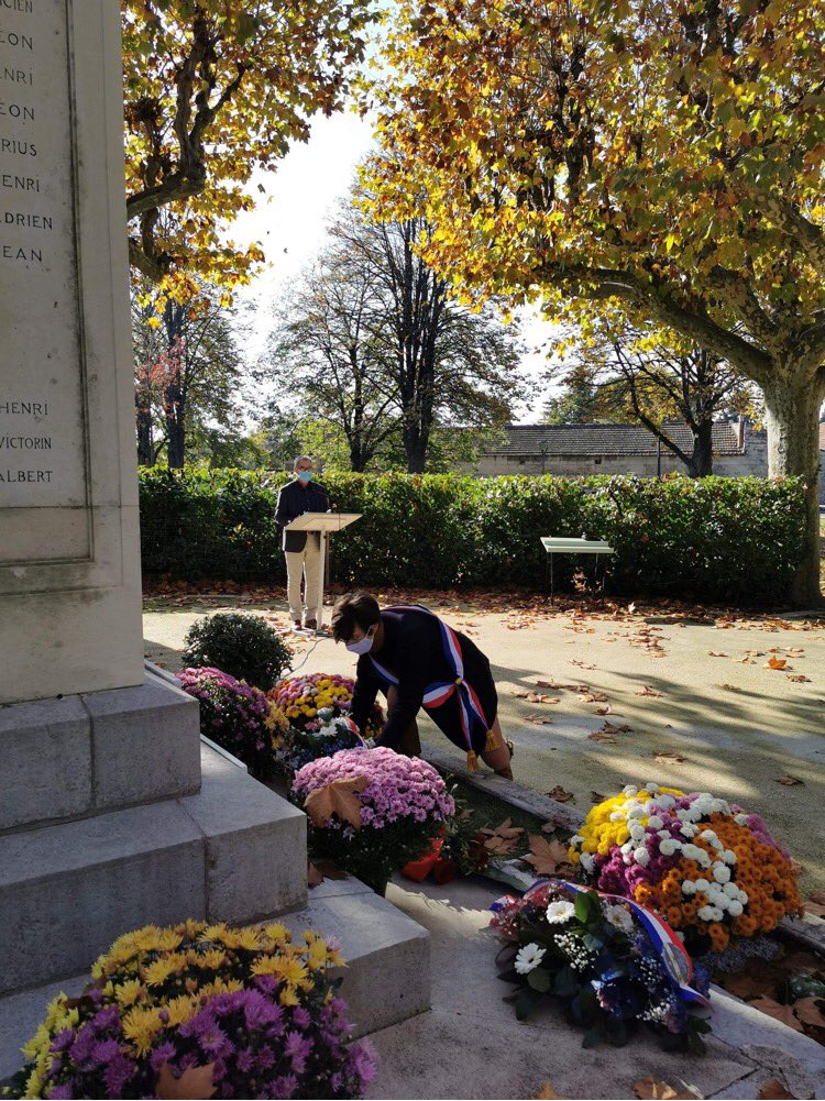 Fernand79844854's tweet photo. En ce #11novembre, rendons hommage à tous ceux qui se sont battus pour la France.
Personne ne doit oublier ceux qui ont œuvré en faveur de la liberté et de la paix. https://t.co/0gCLY3Olot
