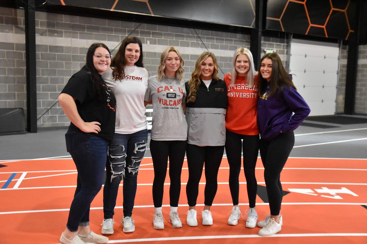 mvhs_softball's tweet photo. That’s an Eagle, that’s two Oilers, that’s a Red Storm, that’s a Cardinal, and that’s a Vulcan. Congrats Ladies!!! An amazing day to be Jacket!! @AshlandUSball @UFOilerSoftball @OtterbeinSB @CALU_softball @SoftballRio https://t.co/dDYOQrpfHJ