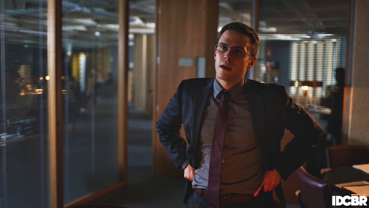DeCaesteckerBR's tweet photo. 📸| Screencaps do Iain De Caestecker como Duncan Knock no 4º e último episódio da minissérie Roadkill. [7]

#IainDeCaestecker #RoadkillBBC https://t.co/Qyuya7Li3b