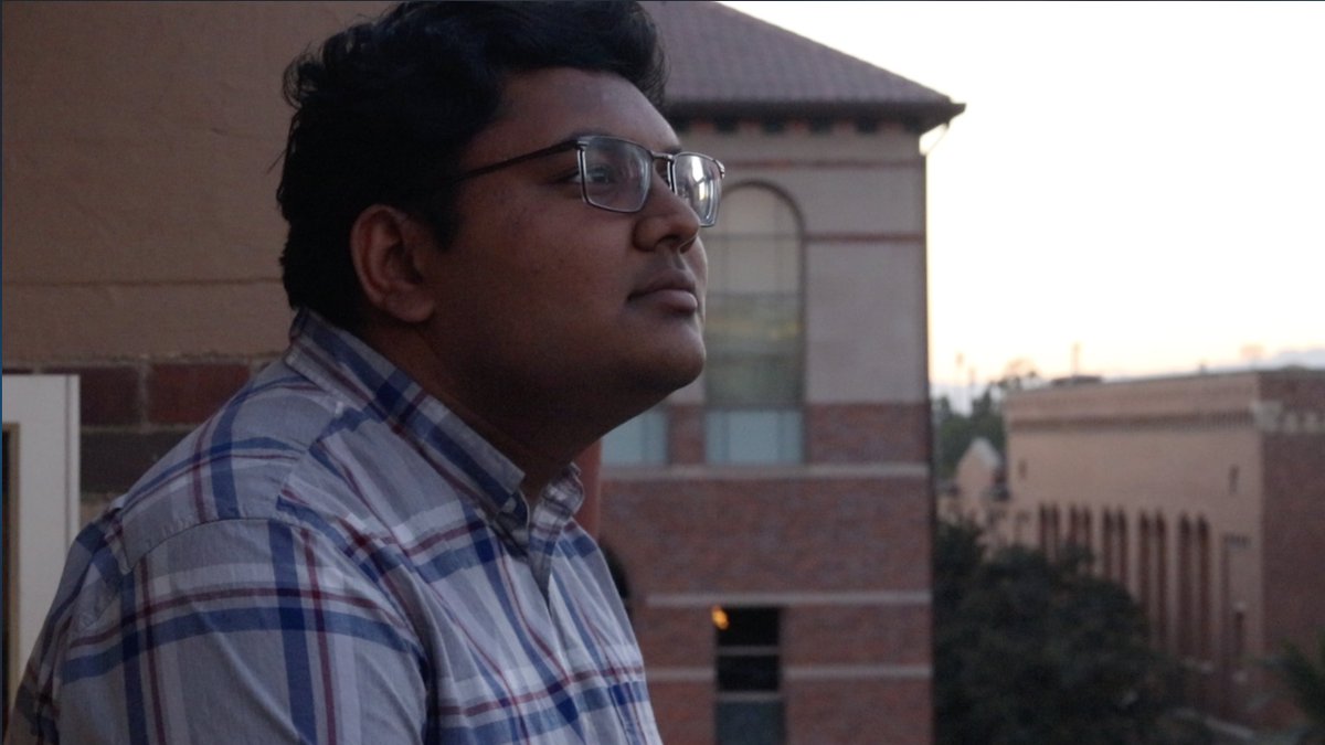 _kevincamargo's tweet photo. @dailytrojan My first memory at DT was going with Karan to the balcony of the newsroom to get some broll for my first video, but I ended up filming Karan peacefully looking across campus. Thank you for making me feel welcomed, Karan. 💚 https://t.co/uga9hKfgAP