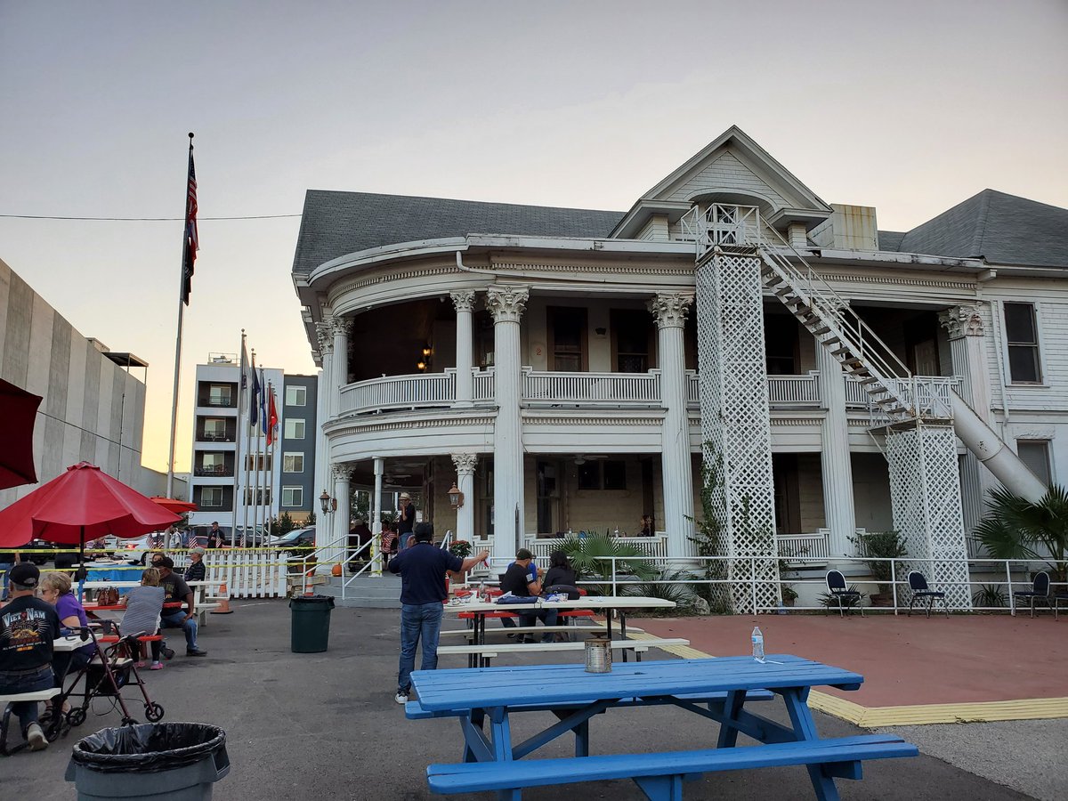 SARiverwalkFun's tweet photo. Veterans Day at VFW Post 76 on the Riverwalk is something we try not to miss. Thank you to all that serve or have served. Happy Veterans Day to you all!
#VeteransDay #SARiverwalkFun #VFWPost76 https://t.co/LHpt79XzSi