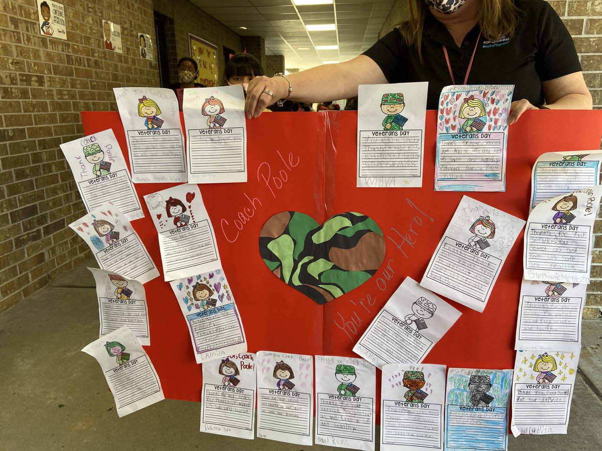 VanyMarr's tweet photo. Honoring our Veterans ⁦@ParkerESAldine⁩ from our First Graders. I’m a proud Military Spouse. Thank you for your Service.⁦@AldineISD⁩ https://t.co/sBKZCaRHzL