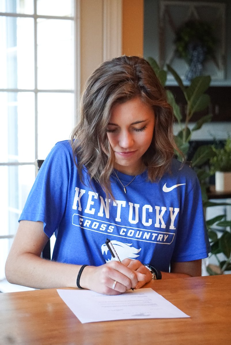gomccracken's tweet photo. Congratulations to Maggie Aydt for signing with the University of Kentucky for Cross Country/Track and Field! https://t.co/6nT0RThvDs
