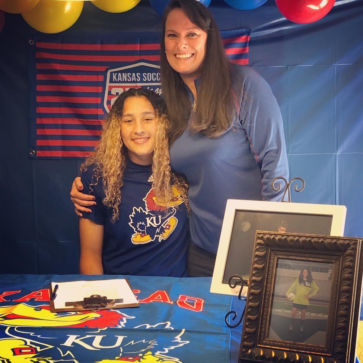 DD_Jackson's tweet photo. This happened today. 🙌🏽Officially a #KUJayhawk  #D1Soccer So proud of My Hayven. ❤️💙 https://t.co/GYadx99jWo