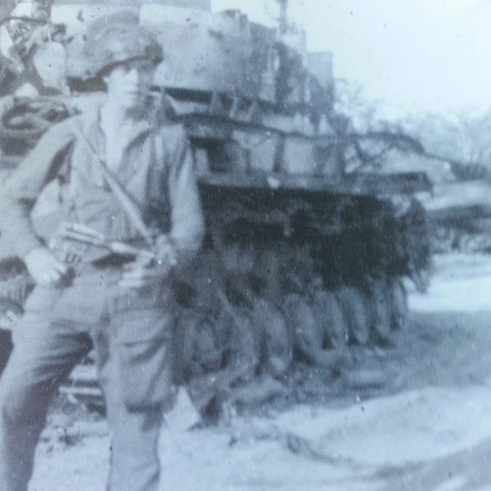 alexzjohnson's tweet image. My Grandfather, Andrew Young Heggie, part of the 1st Canadian Parachute Battalion &amp;amp; the 6th Airborne Division sent out to Normandy for D-Day. He and many others fought for our freedom. He’s mentioned in this book, available now. #LestWeForget #weremember books.google.ca/books?id=oy2ps…