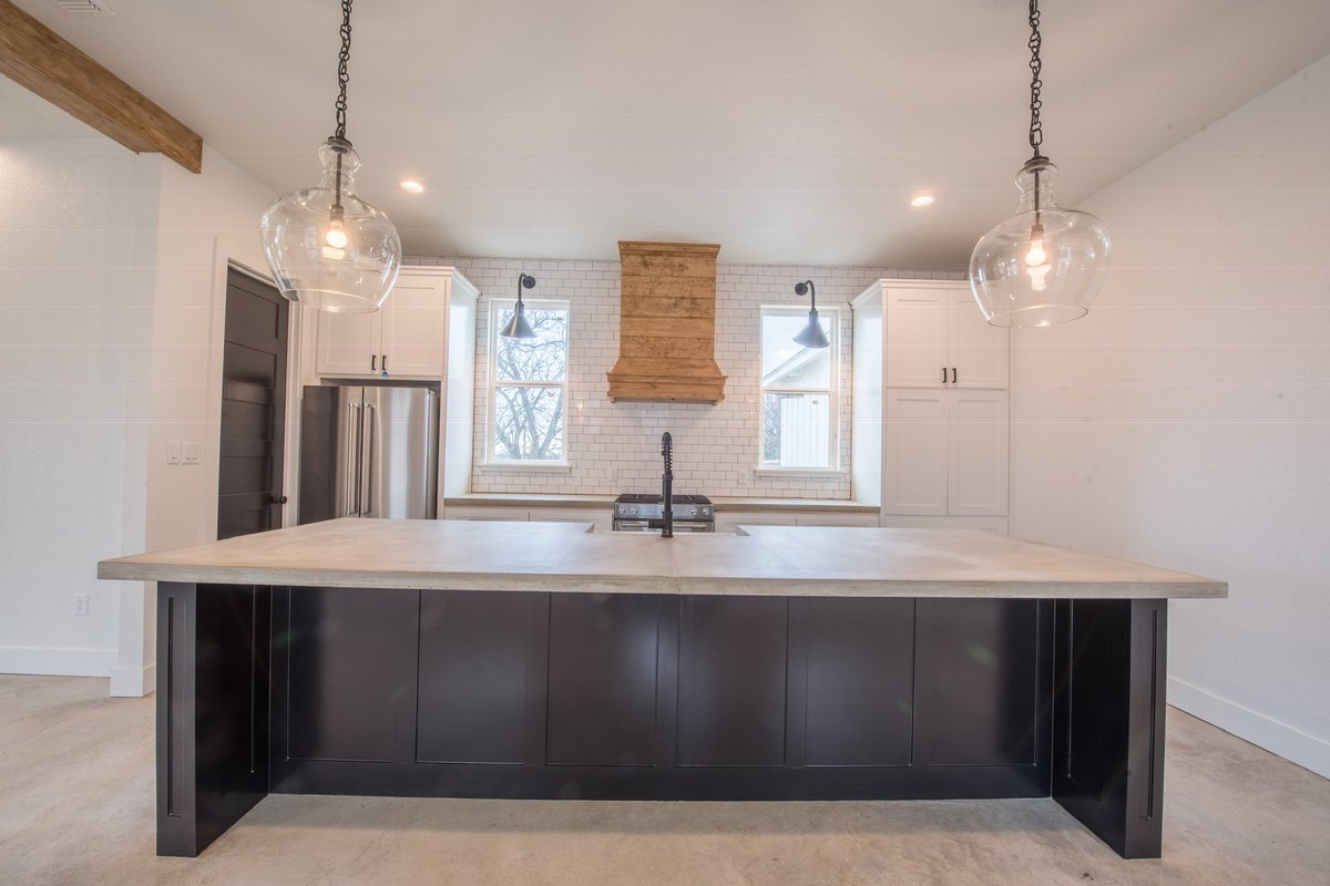 Farmhouse #catrinakidd #kiddwagner