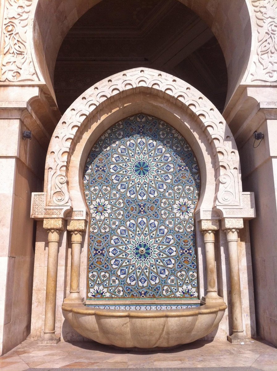 30 Days of Elaine's Travels
Moroccan art is incredible.  This is all tile work and I am in love with it.
#Travel  #beauty #nailart #fashion #love #nailpolish #manicure #nails