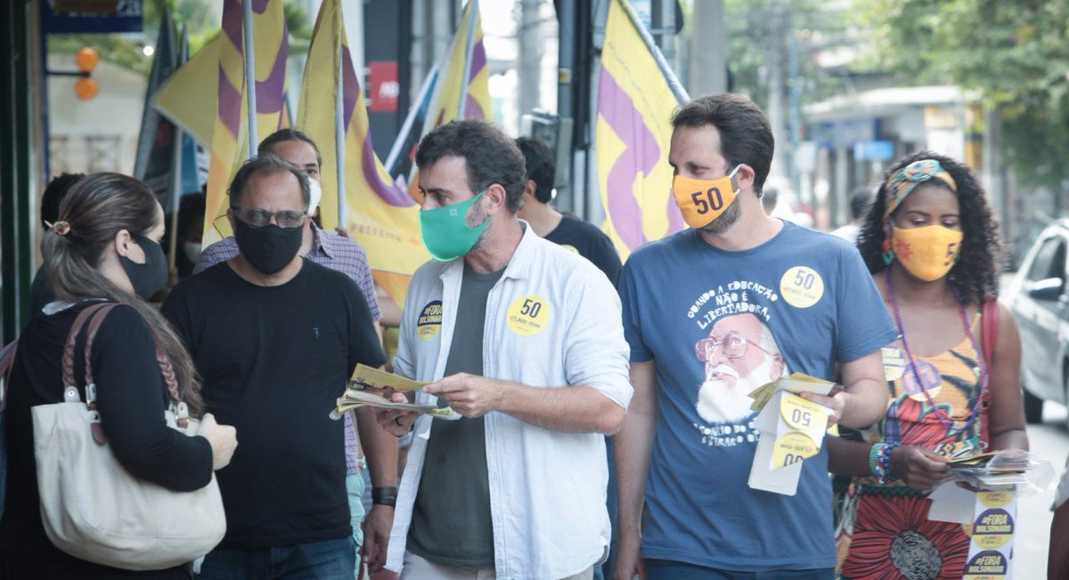MarceloFreixo's tweet photo. Hoje foi dia de fazer campanha em Niterói, onde morei por 40 anos, com pessoas queridas. Vamos virar e levar @serafinipsol e @JosianePecanha para o segundo turno! Vote 50! https://t.co/Gs1np9hQWe