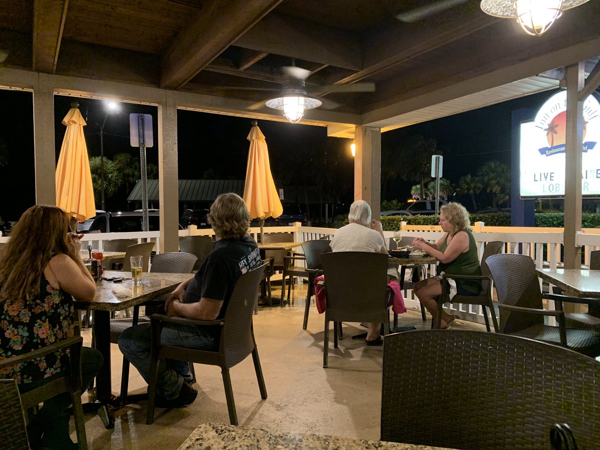 erikwaxler's tweet photo. What tropical storm? People in Pasco County are enjoying outdoor dining with a nice gulf breeze at @Innonthegulf at Hudson Beach #StormEta @abcactionnews https://t.co/U0DlCpYgg3