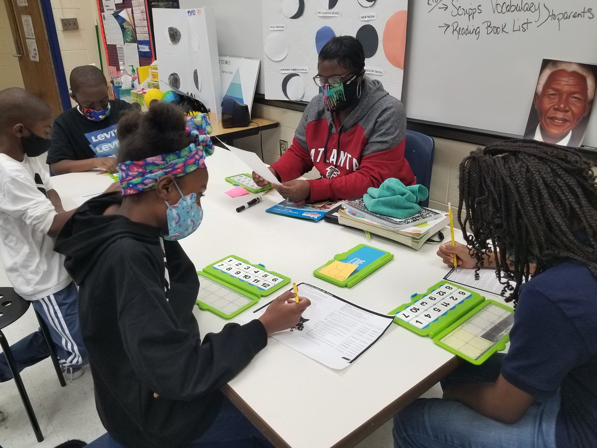 EbonyBetts99's tweet photo. Always a pleasure catching these AMAZING teachers in action!๐๐๐#proudliteracycoach #goodteachingmatters
#fallinginlovewithreading #maximizinginstruction #allhandsondeck #ECWestWildcats https://t.co/XAwO7GN0Na