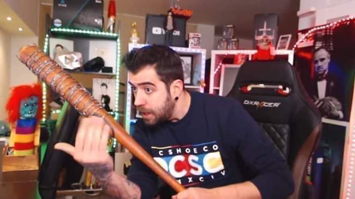 AriSanc14266811's tweet photo. Estaba Inspirada cantando y #youtube se fue a la fregada JAJAJA :( https://t.co/IDFKiRh8Jn