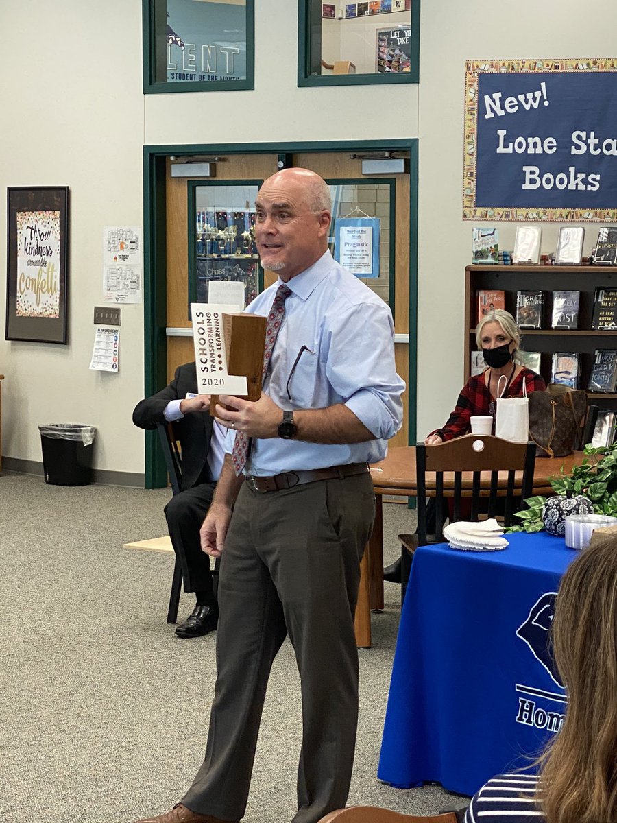 DarlaJackson8's tweet image. What happens when Evans meets N2Learning? Schools Transforming Learning Award, that’s what!! Go Evans!! @N2Learning