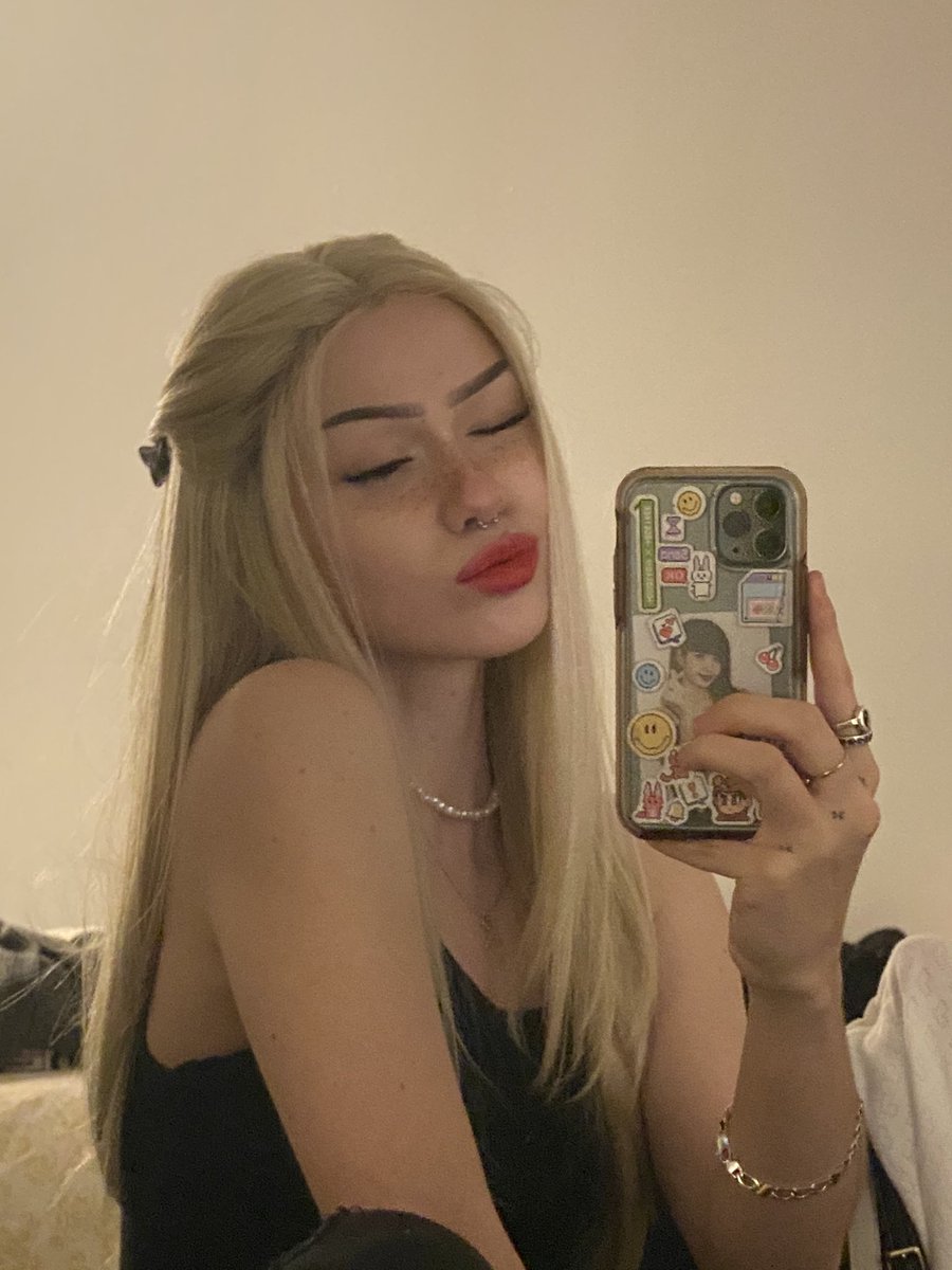 kingkeeks7's tweet photo. case and point https://t.co/2tyrOe4qeQ