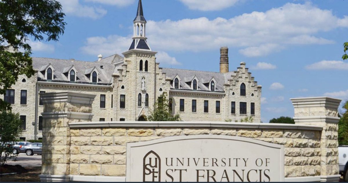 I am blessed and honored to receive my first scholarship offer from University of St.Francis to continue my athletic and academic career!!!
#GoSaints 
<a href="/JcurryJoe/">Joe Curry</a> <a href="/USFSaintsFB/">Fighting Saints Football</a>