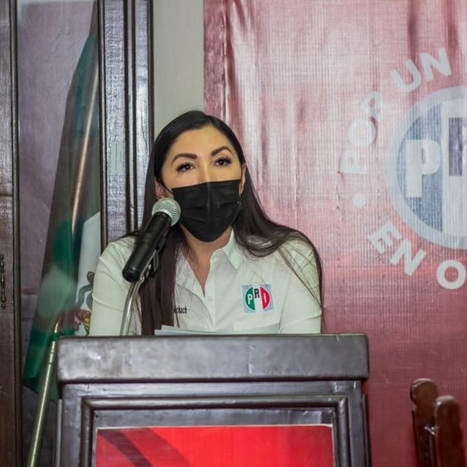 RooRostros's tweet photo. VAMOS FUERTE, CON TODO EL ÍMPETU DE UNA MILITANCIA PROFESIONAL Y COMPROMETIDA, POR UN QUINTANA ROO MEJOR: CANDY AYUSO https://t.co/6GkBHkyIrD