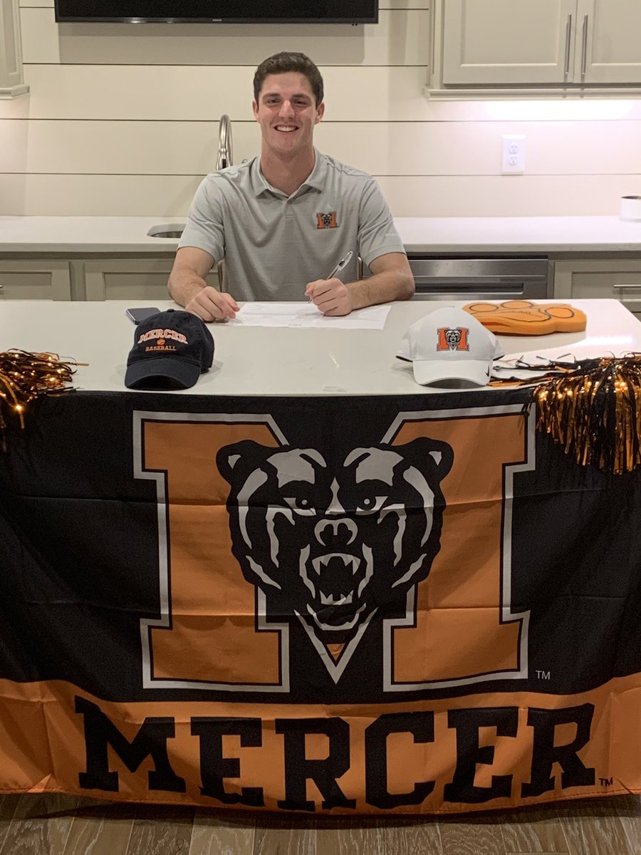 braden_bam25's tweet photo. It’s Official!!!🐻🐻 @MercerBaseball @CraigGibson_MU https://t.co/wfvVVCKots