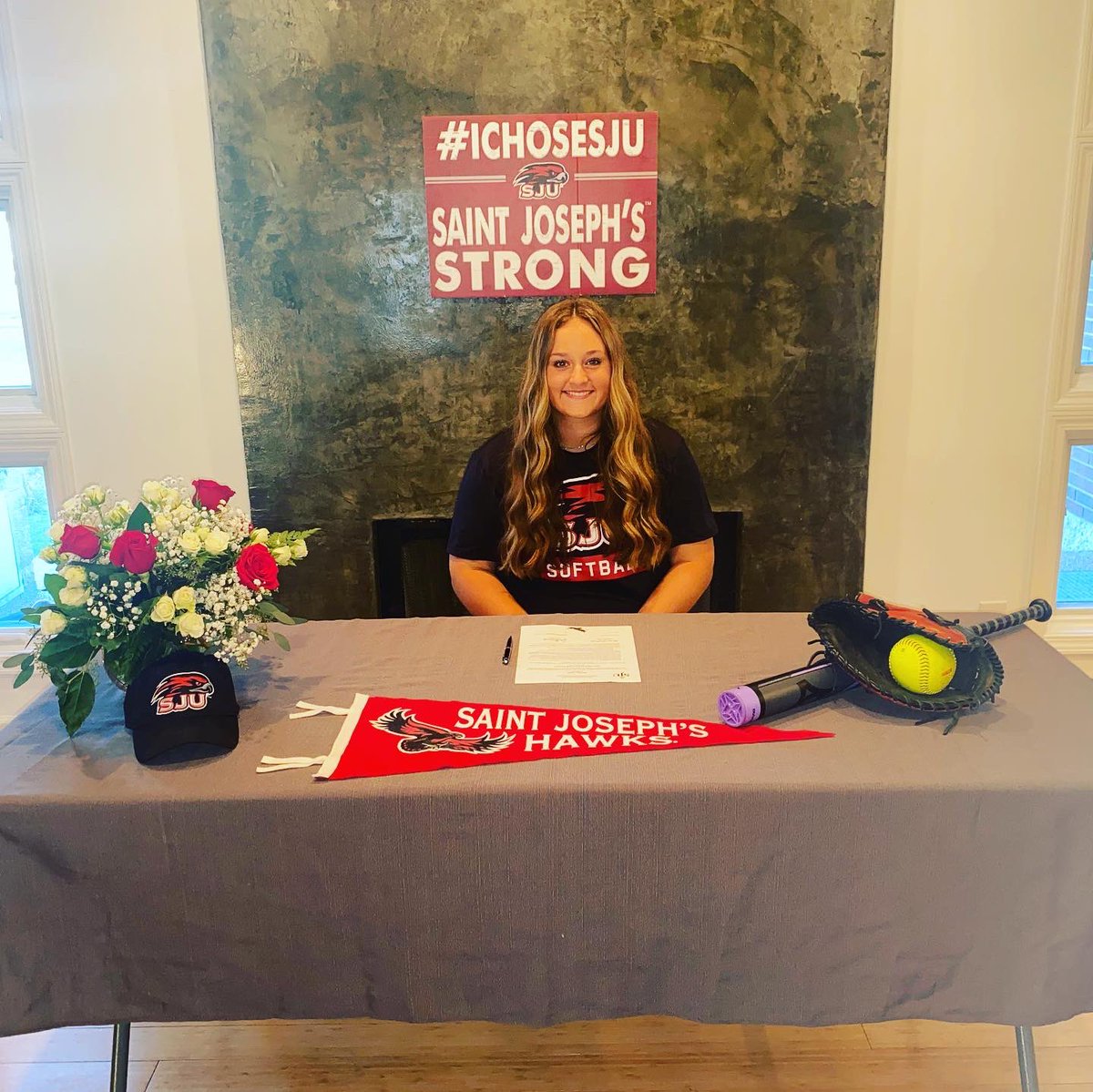 kaelincash2021's tweet photo. So excited for the future! #THWND @SJUHawks_SB https://t.co/H6oP4PSg6G