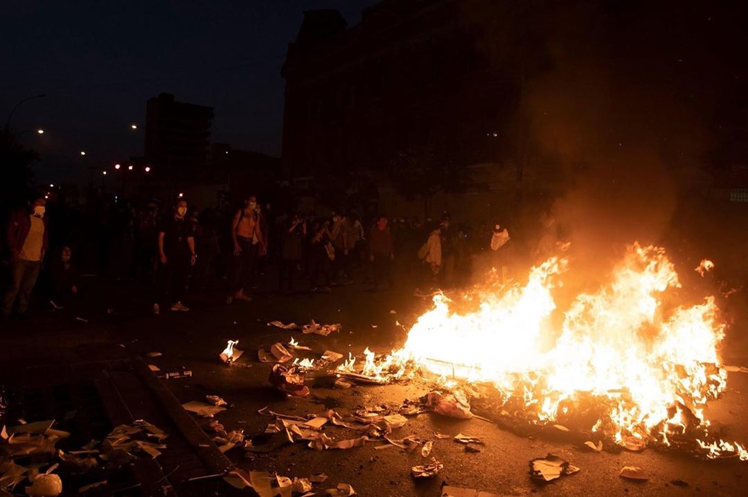 Abro hilo de lo que está pasando en Perú, necesitamos ayuda. Difundan. #GolpeDeEstadoEnPeru