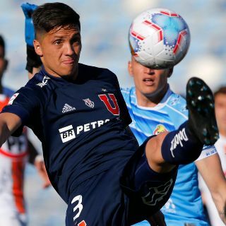 refugioazul's tweet photo. Marcelo Jara tiene confirmada la defensa de Universidad de Chile para enfrentar a Santiago Wanderers https://t.co/7cBRKMyzpF https://t.co/zdXflllqdr