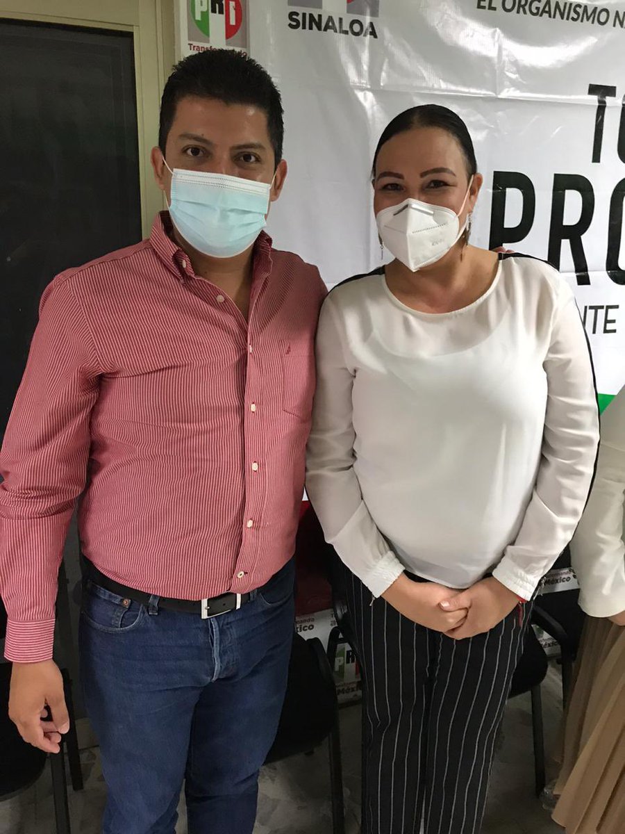 raulcotamu's tweet photo. Las mujeres en mi Partido #PRI están bien representadas en el #ONMPRI #Ahome con mi amiga Maribel Sánchez que hoy tomó protesta como presidenta.  ¡Felicidades! A seguir fortaleciendo el #PRI y trabajar por un mejor municipio. 
#SomosPRI https://t.co/z2PAFNtILW
