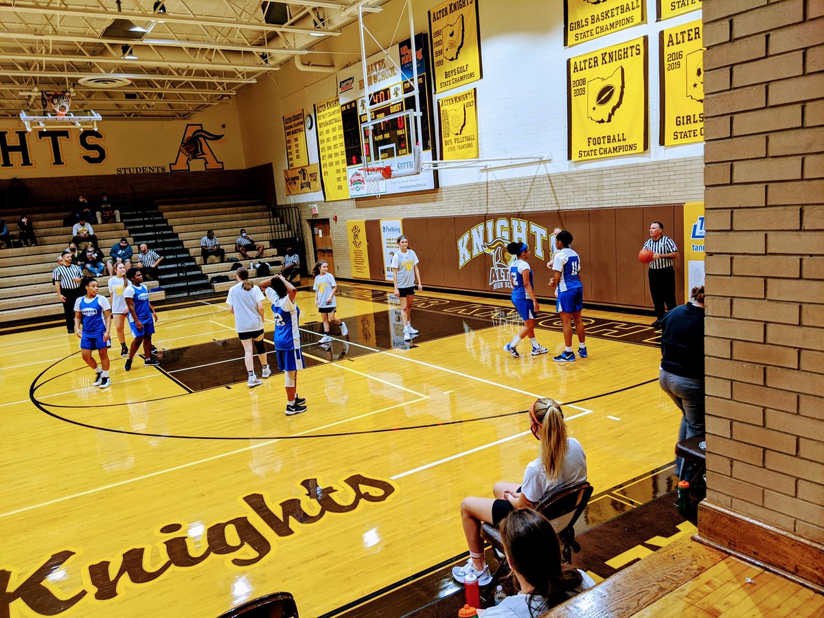 AlterGirlsBball's tweet photo. Happy to host Dunbar for our second scrimmage this season. Good luck to the Wolverines this season π #GoALK βοΈ https://t.co/u3enZUZxRR