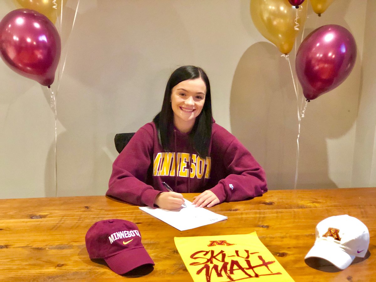 alexis_mcmurray's tweet photo. It’s official! So excited for the next 4 years as a gopher〽️ Thank you to everyone who has supported me along the way! https://t.co/Kvbsujgb0C