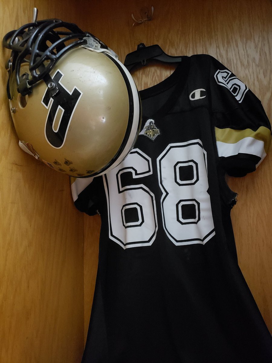 Kelly_Kitchel's tweet photo. Should I wear this while doing my sideline reporting Saturday? #throwbackradio @BoilerFootball @repPurdue https://t.co/AhWsliP0HU