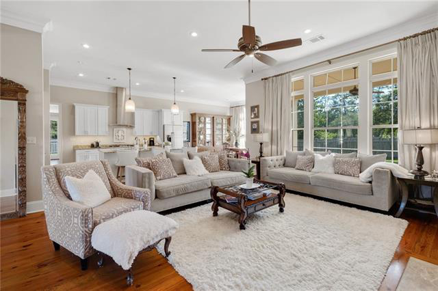 BedicoCreek's tweet image. Uniquely Designed &amp;amp; Trimmed Rooms Throughout, This #CustomHomeForSale Is in Our #EstatesNeighborhood &amp;amp; Will Be Open Sunday, 11AM - 2PM on Sunday! #2020FallTour ow.ly/UHAO50ChktX