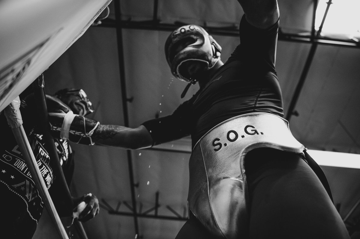 andreward's tweet image. I don’t play about my work 😤 @Jumpman23