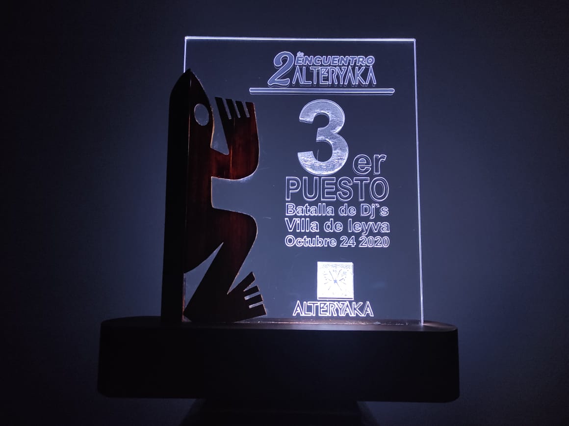 DanBassline's tweet photo. Este año me llevo con gran alegría el 3er puesto en la batalla de Dj's realizada en Villa de Leyva, en el 2do encuentro de colectivos de música electrónica de Boyacá, agradecido con todos los que creen en mi trabajo y se soyan al máximo mi música!  #AggressiveMind🤘🏼🥉🔥📀 https://t.co/AvTVwgjqD9