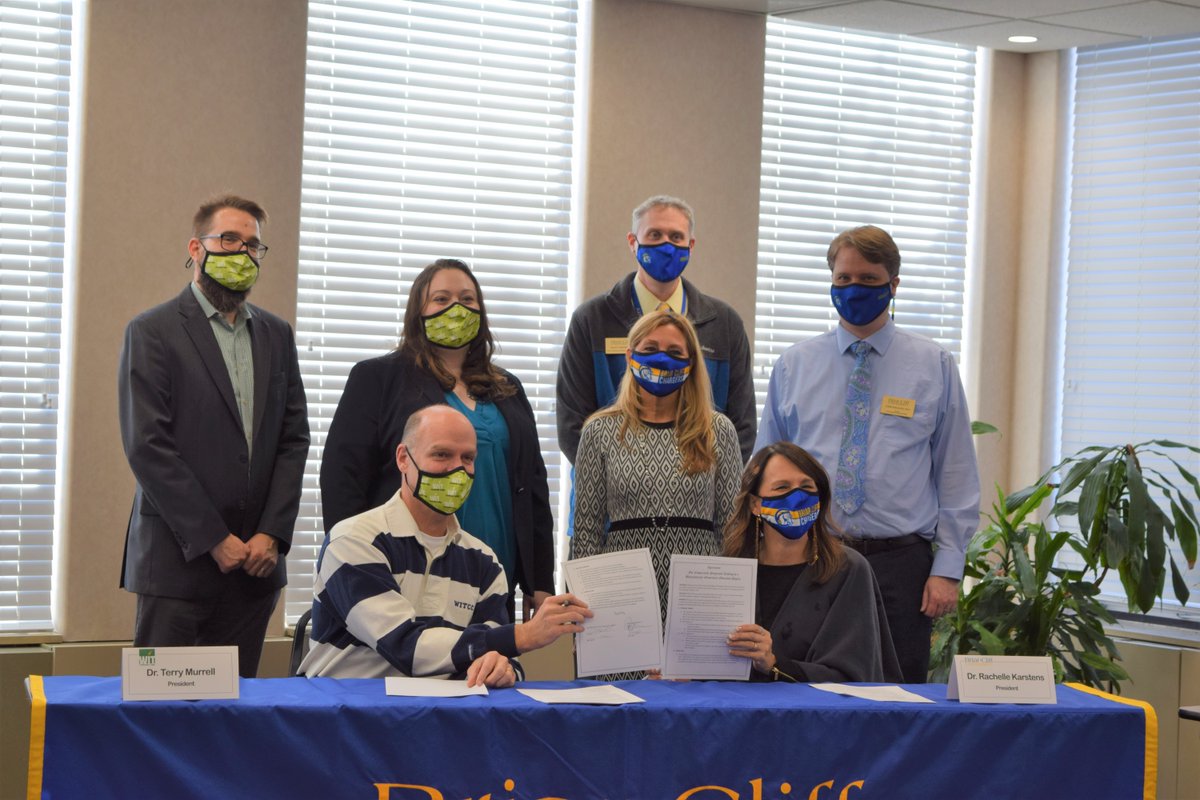 briar_cliff's tweet photo. We’re excited to announce our partnership with @WesternIowaTech. This partnership allows students to easily transfer credits to follow their passion to help to provide essential education to our communities. #helpscience https://t.co/JM7I86IdHv https://t.co/lsxmf9ZwrD