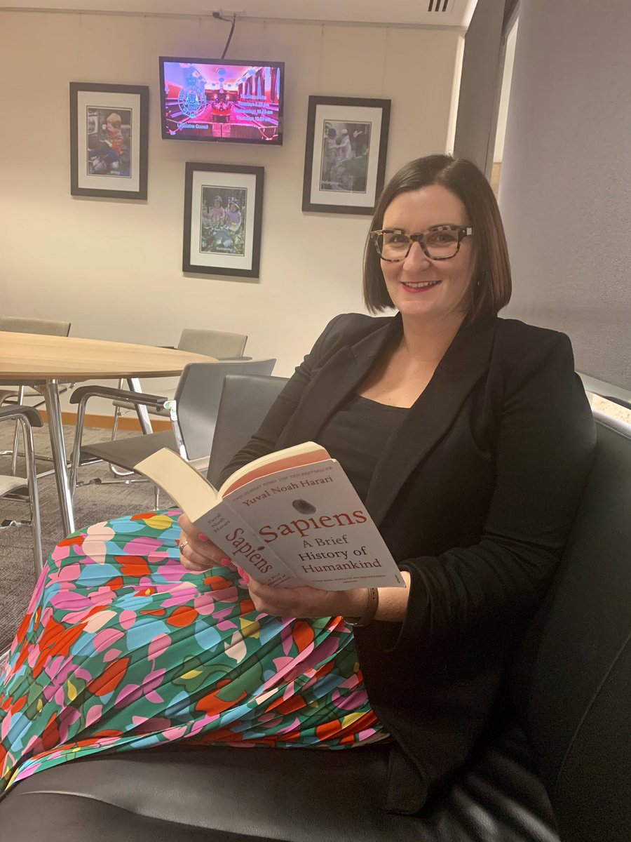 Sarah Mitchell tweet media