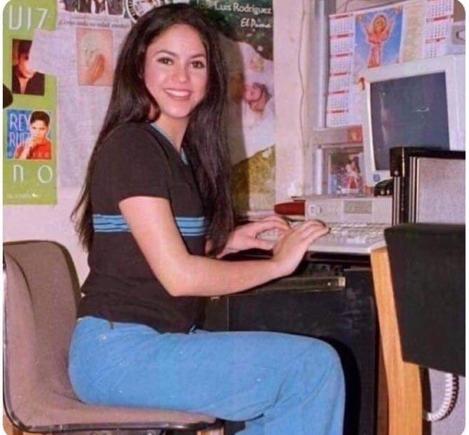 _BrianABG_'s tweet photo. Así quedé después de descomponer mi módem para darme cuenta que era YouTube #YouTubeDOWN https://t.co/A6TUV6ePx7