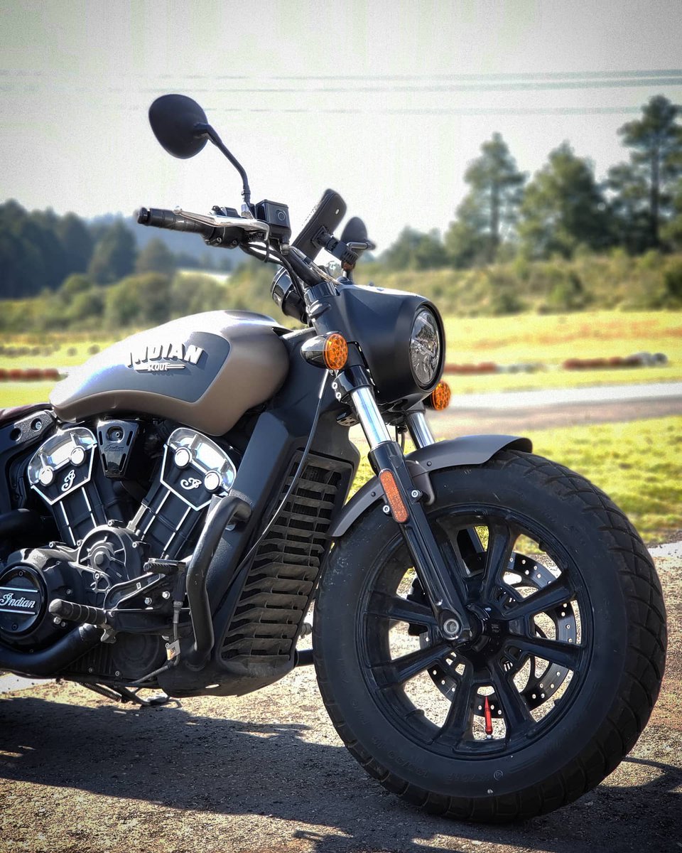 moto_reviews's tweet photo. 🏁🏍️ Indian Scout Bobber 🏞️ Reducida a lo escencial 👊🏼😎
#indian #indianmotorcycle #indianmotorcyclemx #indianmotorcyclecdmx #indianscout #indianscoutbobber #bobber #scout #scoutbobber #motos #motorcycle #motorcycles #motolife #biker #bikersofinstagram #bikerlife #bikers https://t.co/NSxz9IgJgP