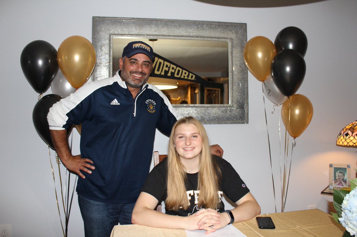 EmpressWLax's tweet photo. Congrats to @krystafrankowski, @SmithersElla and @ellawrob on signing the LOI today. @SRUwlax @SetonHillLax @woffordwlax https://t.co/ZBS4FQNbip
