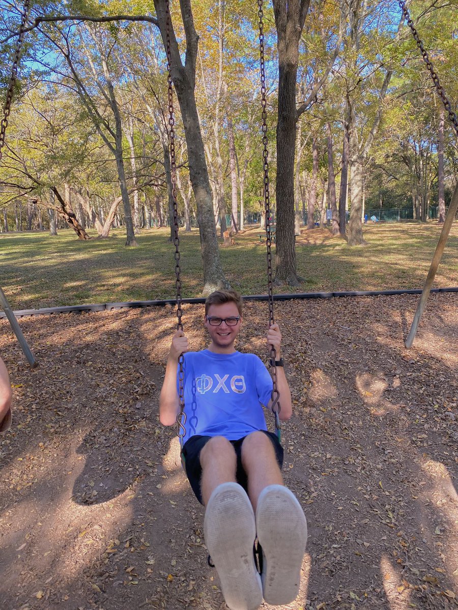 SHSUPhiChiTheta's tweet photo. WHY ΦΧΘ?
Here in Phi Chi Theta you will gain the opportunity to make lifelong brothers and sisters that you will grow with and develop professionally together. Beta Theta chapter offers so many opportunities and we love making memories with one another!
•
•
•
#shsu #rushpct https://t.co/NoPjEhTee6