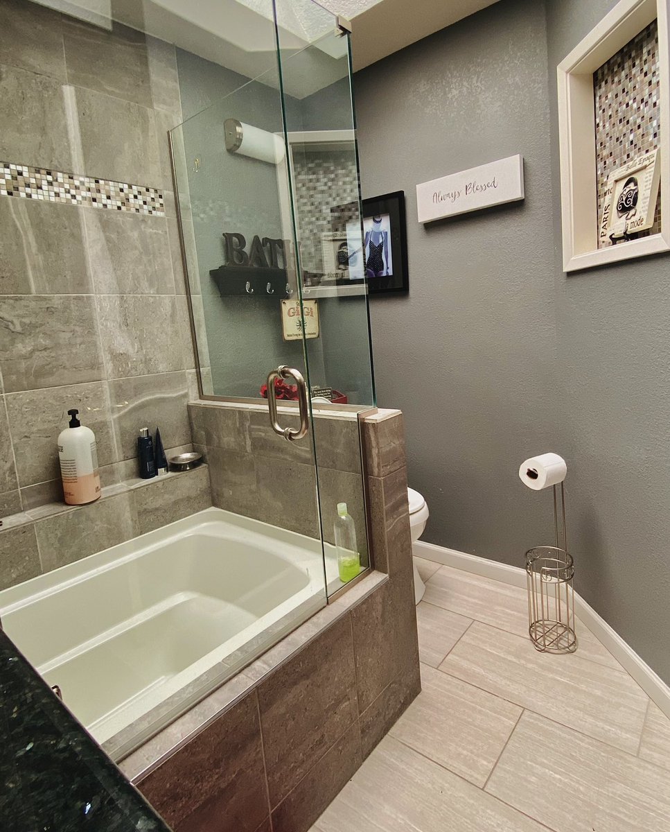 cbdremodels's tweet photo. Our remodel clients are ready for the complete overhaul of their home. We renovate kitchens and bathrooms top to bottom. #completeremodel #bellevuebathrooms #renovate #designbuild #generalcontractor #Bellevue https://t.co/nU0jKBPtbL