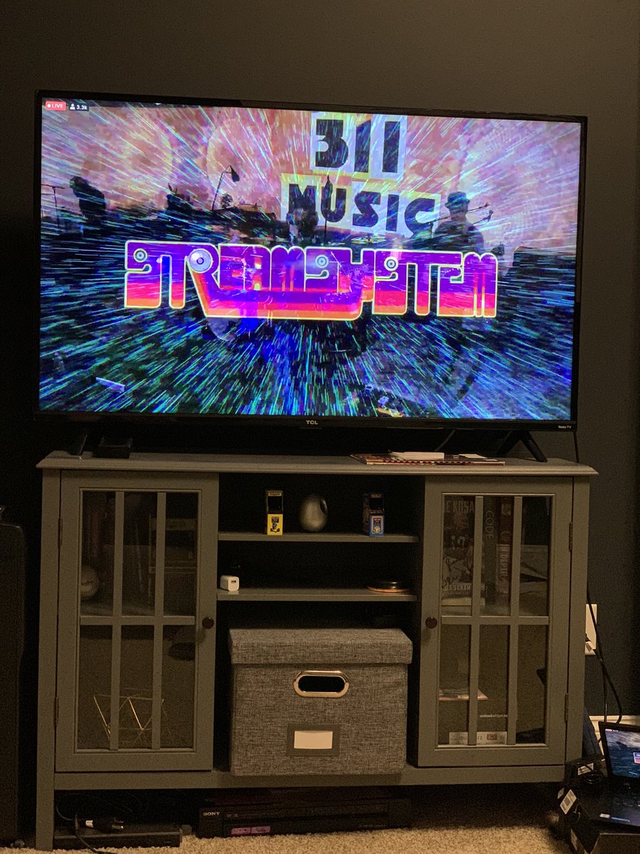 frdeluca's tweet image. This is how I have to watch concerts now. Happy to see some live music though! #311 #311StreamSystem