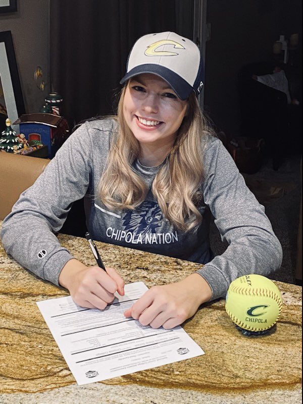 SchickAmanda's tweet photo. I am proud to announce that I have officially signed my LOI to attend Chipola College in Marianna Florida. I am looking forward to playing for a 3x National Championship program and hope I can contribute to another. Thank you to everyone that has supported me along the way.🥎1️⃣💪🏼 https://t.co/l4qhl0KyTD