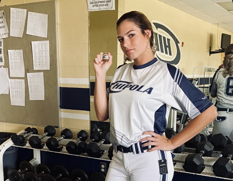 SchickAmanda's tweet photo. I am proud to announce that I have officially signed my LOI to attend Chipola College in Marianna Florida. I am looking forward to playing for a 3x National Championship program and hope I can contribute to another. Thank you to everyone that has supported me along the way.🥎1️⃣💪🏼 https://t.co/l4qhl0KyTD