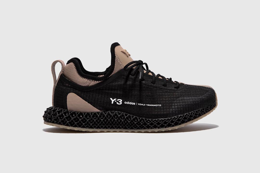 nicekicks's tweet photo. This 4D Y-3 Runner IO comes with a removable inner bootie. 😳 https://t.co/QybvmQMnwE