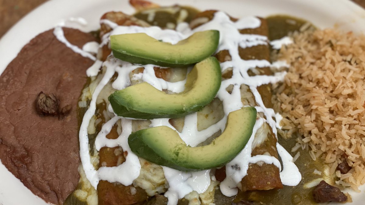 ScottCrawfordKS's tweet photo. @fuzzybrent and myself ate lunch today at Lopez Mexican Restaurant in Houston today.  I would highly recommend a trip to this place. https://t.co/J9Lo6P2tSC
