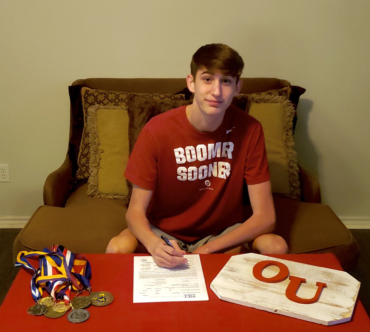 SIGNED!!! BOOMER SOONER <a href="/OU_Track/">Oklahoma T&F & XC</a> <a href="/CoachJLangley1/">Jerel Langley</a> @MFHSHoops